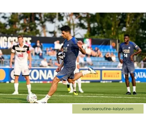 塔雷米荣膺亚洲最佳前锋，展现出色表现备受关注