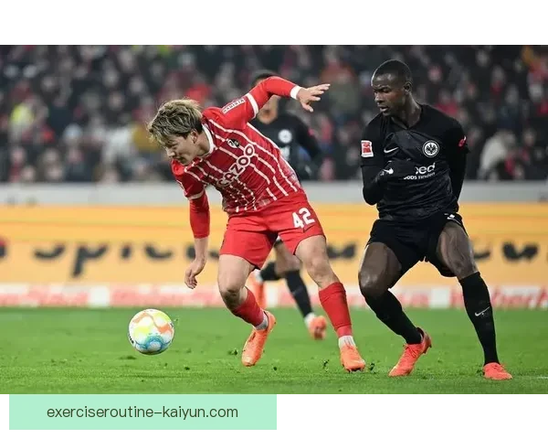 西甲小组赛表现稳健，强队争夺激烈，平衡性与竞争力不断增强