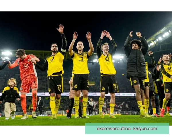 德甲积分榜榜首球队表现稳健，持续巩固领先地位。